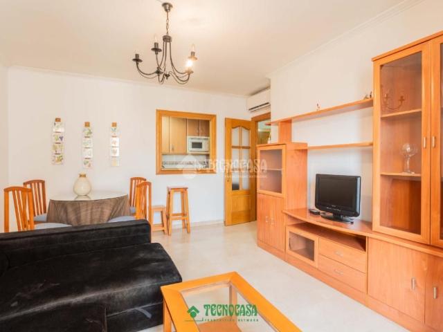 Piso en venta en Almería, Plaza de Toros Santa Rita. Piso en venta en Almería. Pisos.