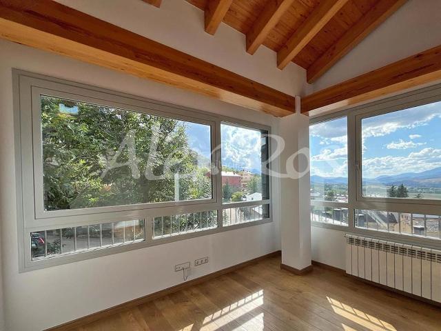Piso en venta en Alp. ÀTICO NUEVO VISTAS INTOCABLES. Pisos.