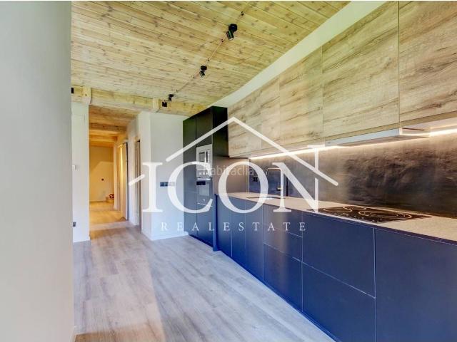 Piso en venta en Alp. LUJO EN EL CORAZÓN DE ALP. Pisos.