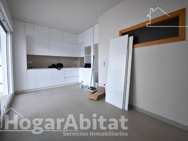 Piso en venta en Alqueria de la Comtessa l´. TOTALMENTE REFORMADO AMPLIO Y LUMINOSO CON TERRAZA. Pisos Alqueria de la Comtessa.
