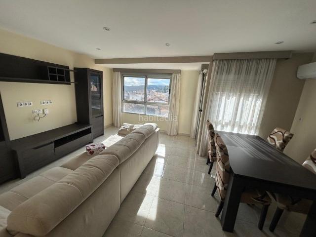Piso en venta en Altura. VENTA DE PISO EN ALTURA INCLUYE MUEBLES ELECTRODOMESTICOS. Pisos.