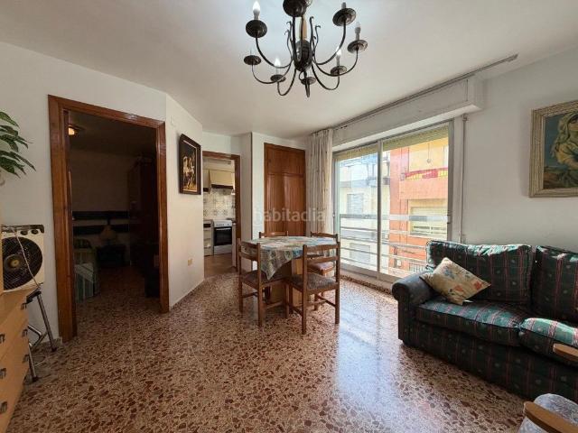 Piso en venta en Altura. SE VENDE PISO EN ALTURA PRIMERO CON ASCENSOR CON MUEBLES Y ELECTRODOMESTICOS INCLUIDOS. Pisos.