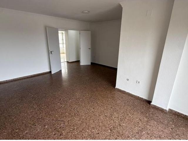 Piso en Venta en Alzira, Valencia
