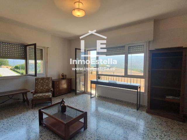 Piso en venta en Améscoa Baja. Piso amplio y luminoso en San Martín de Améscoa. Pisos Améscoa.