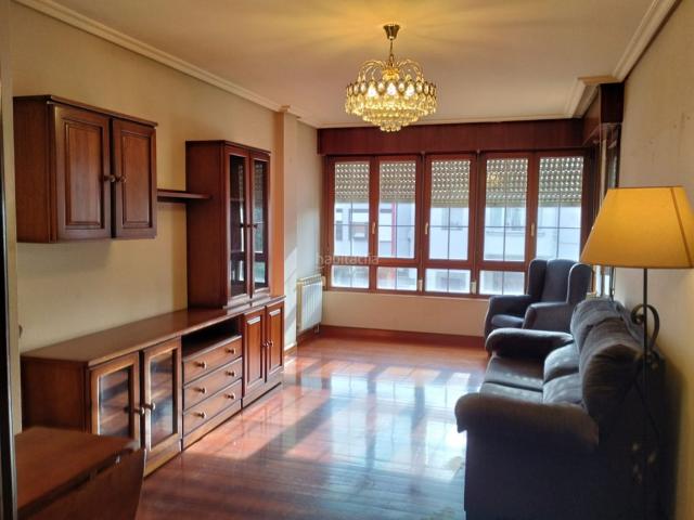 Piso en venta en Ampuero. Coqueto piso de 3 habitaciones y 2 baños en Ampuero. Pisos.