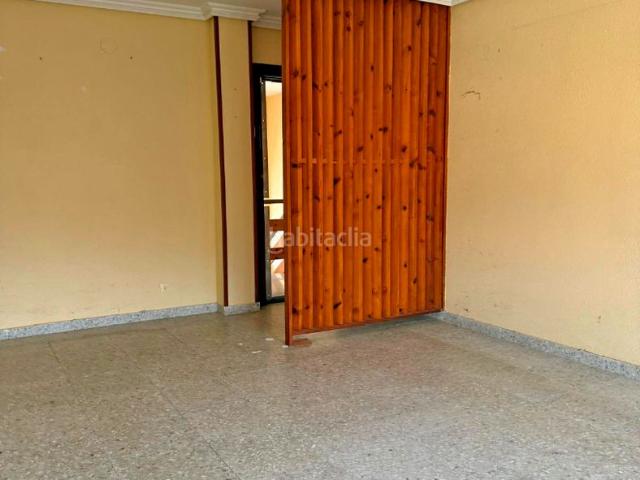 Piso en venta en Ampuero. Piso amplio en Marron, junto a Ampuero, con terraza. Pisos.