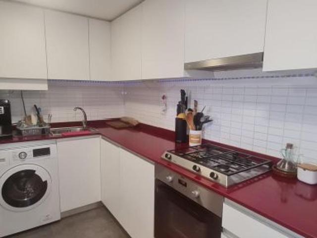PISO EN VENTA EN ANGLESOLA