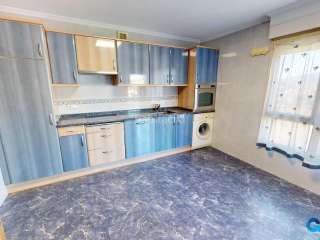 Piso en venta en Andoain. PISO DE 2 HABITACIONES CON EXCELENTES VISTAS DESPEJADAS Y GARAJE CERRADO. Pisos.