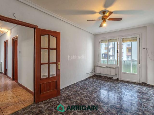 Piso en venta en Andoain. Piso en venta con ascensor a cota 0 y orientación SUR en Andoain. Pisos.