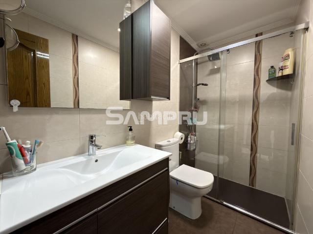 Piso en venta en Andoain. PISO EN ANDOAIN, TRES HABITACIONES CON TRASTERO Y GARAJE OPCIONAL. Pisos.