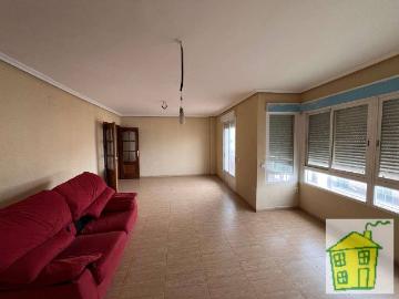Piso en venta en Calle de Alemania, Linares - Ascensor