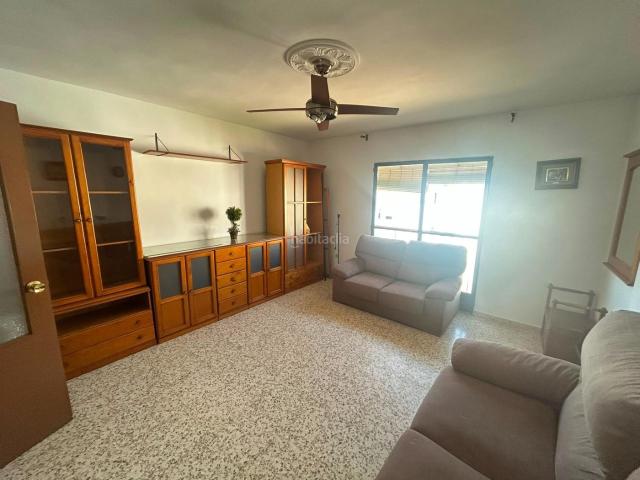 Piso en venta en Antequera, Fuentemora. Piso en Venta de 3 Dormitorios en Antequera Oportunidad Única. Pisos.