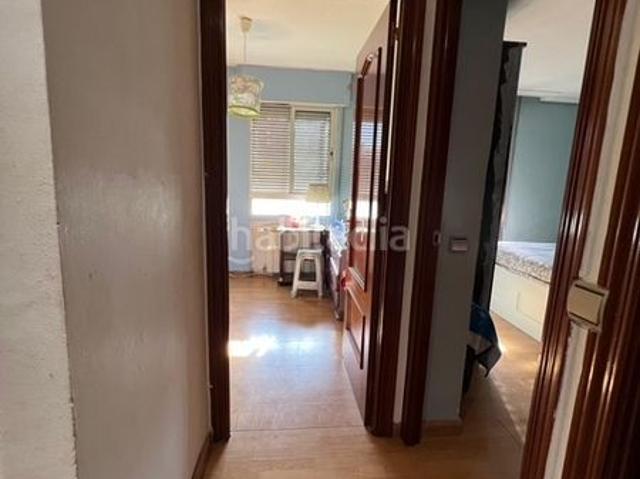 Piso en venta en Arganda del Rey, Perlita. Globalpiso Coslada vende amplia vivienda ubicada en Arganda del Rey, calle Colonia de los Almendros. Características principales. Pisos Arganda del.