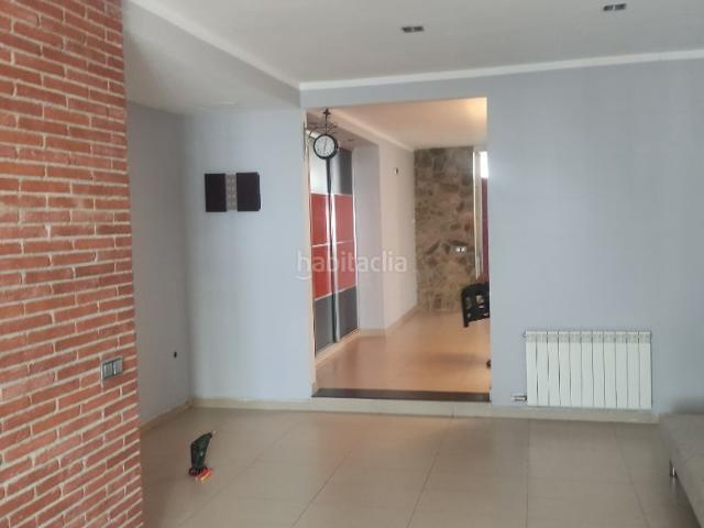 Piso en venta en Argentona, Nucli Urbà. Planta baja con mucha amplitud. Pisos.