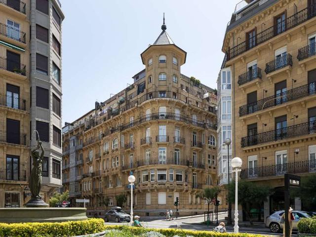 Piso en Venta en Área Romántica