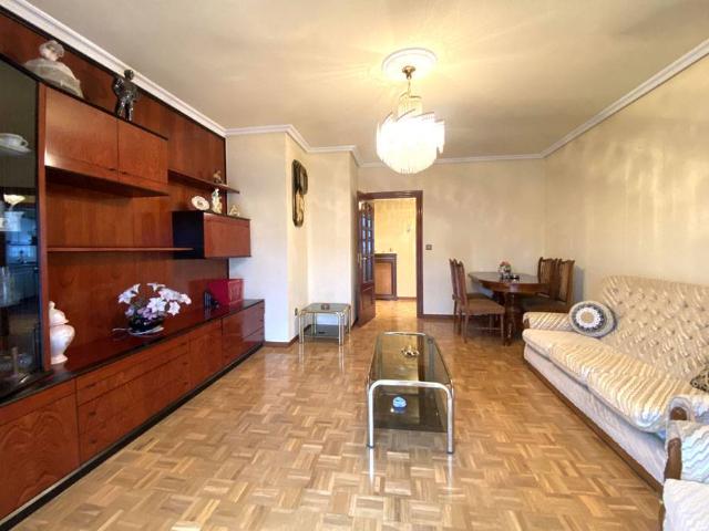 Piso en Venta en Ariznabarra