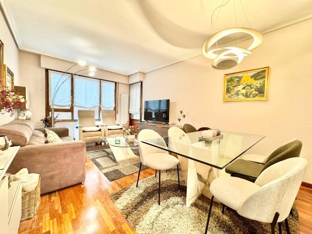 Piso en Venta en Ariznabarra