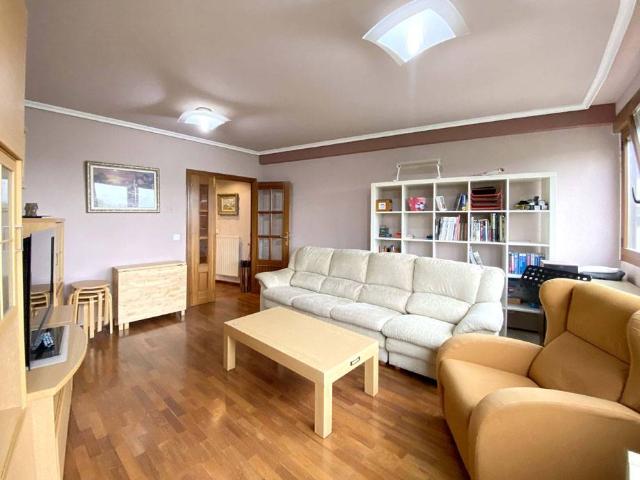 Piso en Venta en Ariznabarra