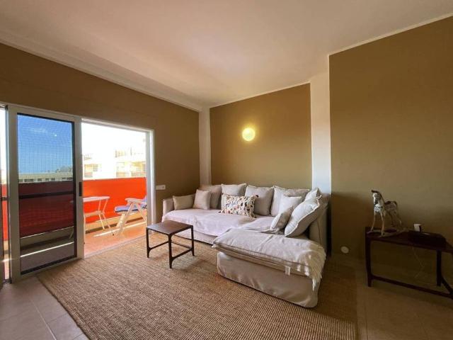 Piso en Venta en Arona