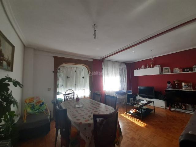 Piso en venta en Arnedo. AMPLIA VIVIENDA EN TERCERA PLANTA EN EL CENTRO DE ARNEDO. Pisos.