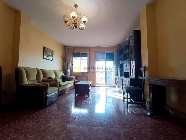 Piso en venta en Arnedo. Luminoso piso de unos 90 m con posibilidad de garaje en pleno centro de la ciudad. Pisos.