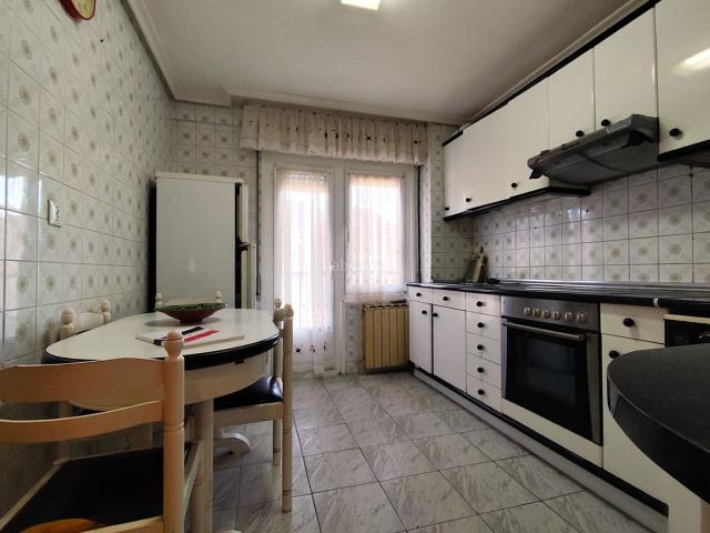 Piso en venta en Arnedo. PISO ULTIMA PLANTA CON 2 TERRAZAS Y 4 HABITACIONES. Pisos.