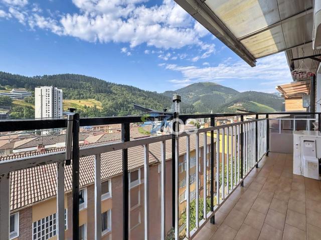 Piso en venta en Arrasate o Mondragón. Piso en venta en Ergüin, 3 dormitorios. Pisos Arrasate o.