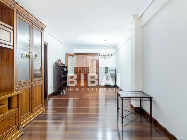 Piso en venta en Arrasate o Mondragón. Vivienda exclusiva de 82 m útiles en el corazón de la Parte Vieja. Pisos Arrasate o.