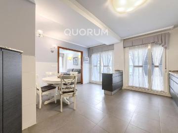 Piso en venta en Arrigorriaga. Piso Amplio De Reciente Construcción De 2 Dorm. 4 de Origen Con Ascensor Cota 0, Balcón, Garaje y Trastero En Arrigorriaga Con Ori. Pisos.