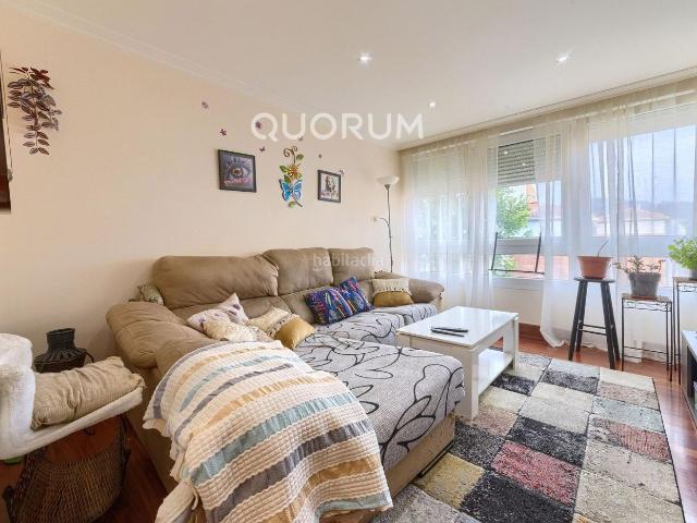 Piso en venta en Arrigorriaga. Piso Luminoso y Totalmente Exterior De 3 Dormitorios Con Amplio Trastero En Zona Lanbarketa. Pisos.