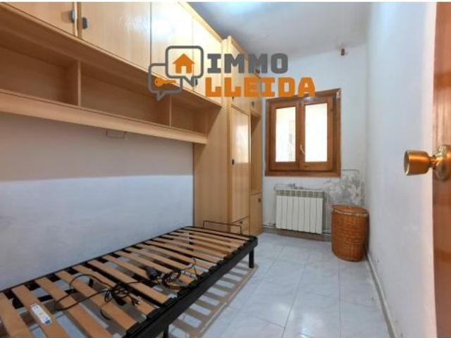 Piso en venta en Artesa de Segre Ideal para inversores o familias