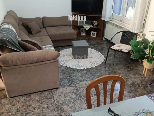 Piso en venta en Artesa de Segre. PISO DE 3 DORMITORIOS EN VILVES. Pisos Artesa de.