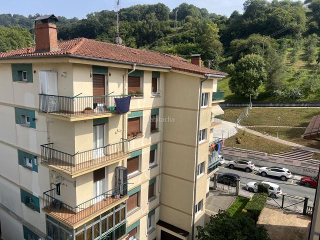 Piso en venta en Astigarraga. Bonito piso, alto, soleado, con vistas. Pisos.