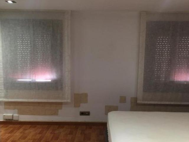 Piso en venta en Bufalá Badalona, ideal inversión