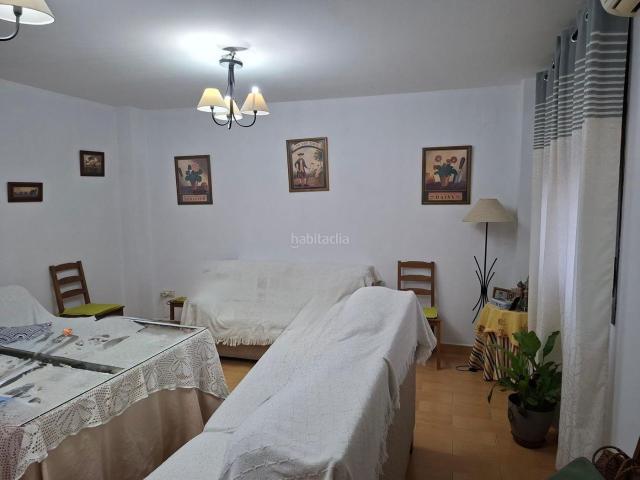 Piso en venta en Burguillos. ¡Oportunidad Única en Burguillos! Piso con Patio y azotea privada. Pisos.