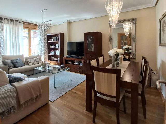 Piso en venta en Burgos, Universidad Las Huelgas. EXCLUSIVA VIVIENDA EN URBANIZACIÓN PRIVADA. Pisos.
