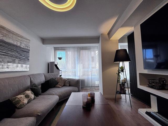Piso en venta en Burgos, Villa Pilar. VIVIENDA EXCLUSIVA. Pisos.