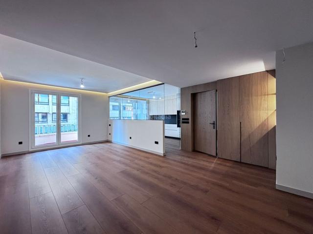 Piso en venta en Burgos, Villa Pilar. JUNTO A ZARA Y EL OJEDA. Pisos.