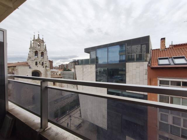 Piso en venta en Burgos, Villa Pilar. PISAZO CON VISTAS EN EL CORAZÓN DE LA CIUDAD. Pisos.