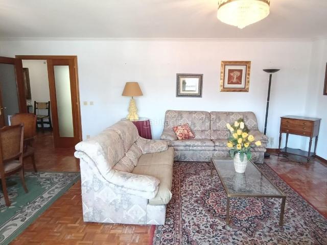Piso en venta en Burgos, Illera. AMPLIO PISO EN ZONA HUBU. Pisos.