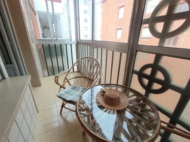 Piso en venta en Burgos, Juan XXIII Las Torres G2. Ámplio piso en Gamonal ideal para familia con niños. Pisos.
