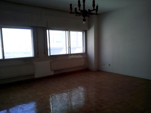 Piso en venta en Burgos, Reyes Católicos. Pisos.