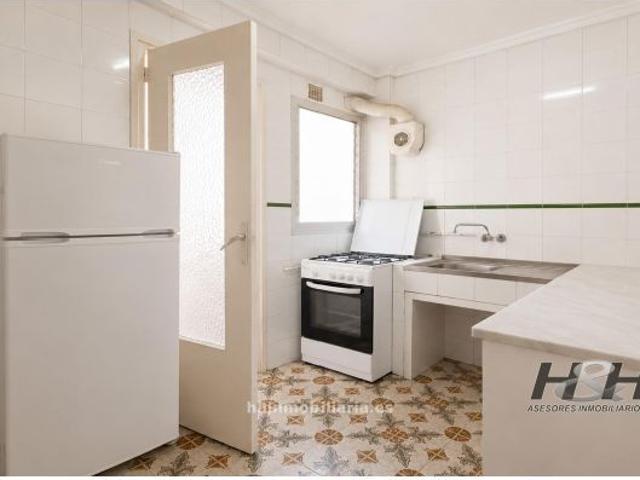 Piso en Venta en Burjassot, Valencia