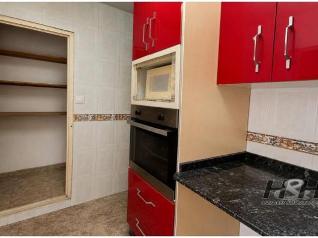 Piso en Venta en Burjassot, Valencia