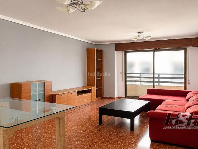 Piso en venta en Burjassot, Zona Concordia. Se vende en Zona Burjassot Godella. HH Asesores, Inmobiliaria en Burjassot. Pisos.