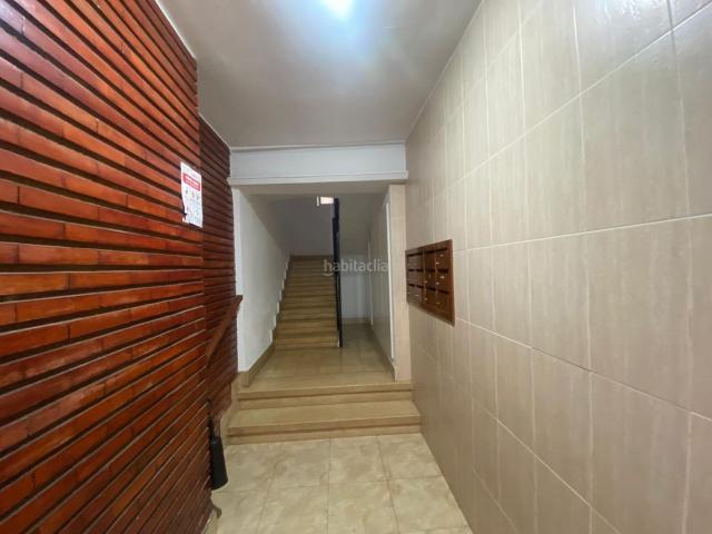 Piso en venta en Burjassot, El Castell. PISO muy Próximo parada metro. Ocasión. Pisos.