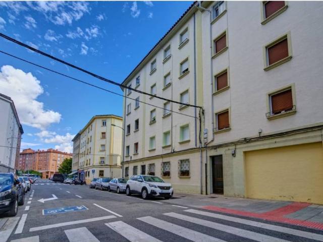 Piso en Venta en Burlada