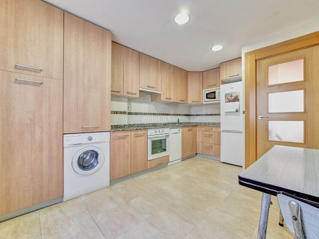 Piso en venta en Burlada. BURLADA, TOTALMENTE REFORMADO Y 1º SIN ASCENSOR MUY CENTRICO. Pisos.