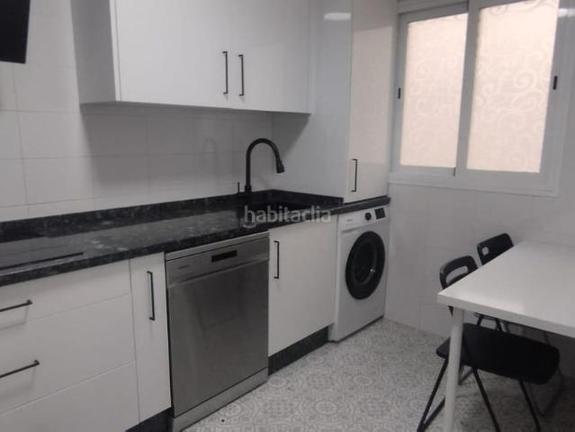 Piso en venta en Badajoz, Golf Guadiana. PISO EN EL MIRADOR DEL CERRO GORDO DE TRES DORMITORIOS DOS BAÑOS Y PLAZA DE GARAJE. Pisos.