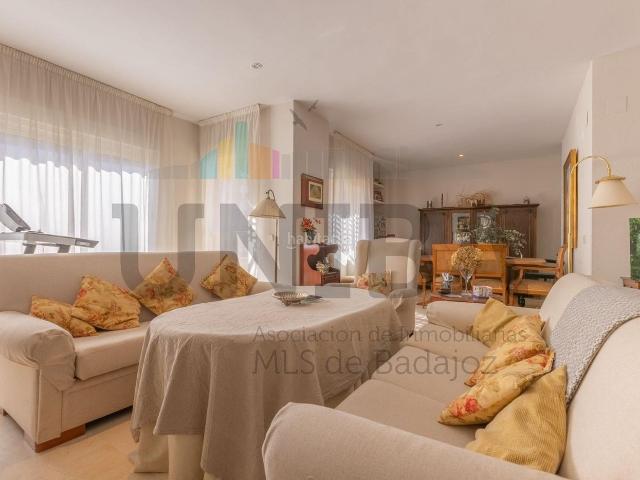 Piso en venta en Badajoz, Valdepasillas La Paz Huerta Rosales. Vivir en el corazón de Valdepasillas es posible. Pisos.